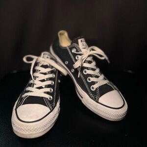 women’s low top converse